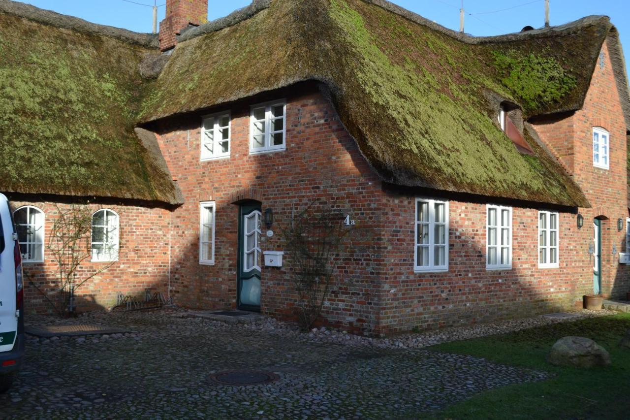 Ferienhaushaelfte Am Museum Alkersum Eksteriør bilde